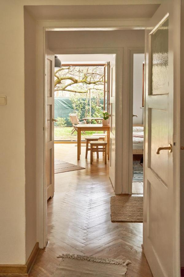 Stary Mokotow, Z Ogrodkiem Apartment วอร์ซอ ภายนอก รูปภาพ